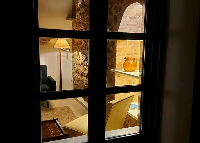 بيت للعطل Lerosophy